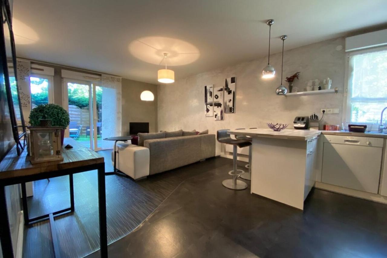 La Riche Bel Appartement Proche Tours Centre Bretonneau المظهر الخارجي الصورة